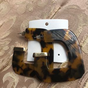FREE PEOPLE tortoise oversized earrings